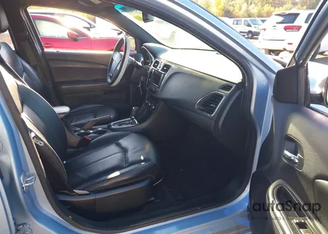 2012 Chrysler 200 Limited z USA, uszkodzony, nr VIN 1C3CCBCB8CN227039